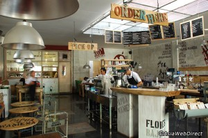 anomali-coffee-seminyak-bali